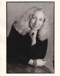 Sarah Lazin photo